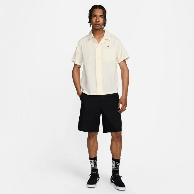 NIKE Men's Nike Club Woven Cargo Shorts 2