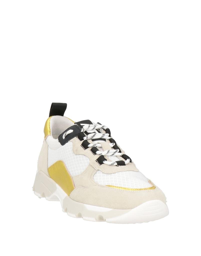 NATIONAL STANDARD Sneakers