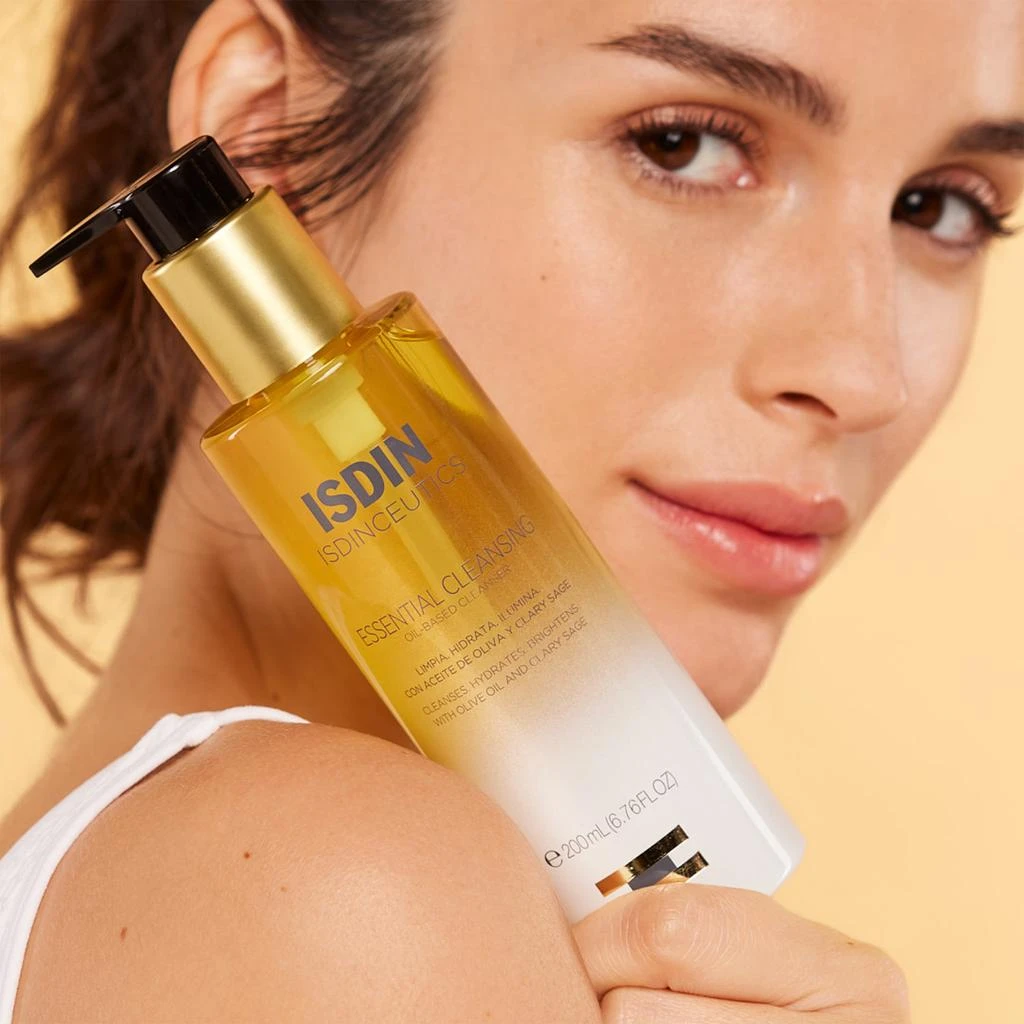 ISDIN ISDIN Isdinceutics Essential Cleansing Oil 11