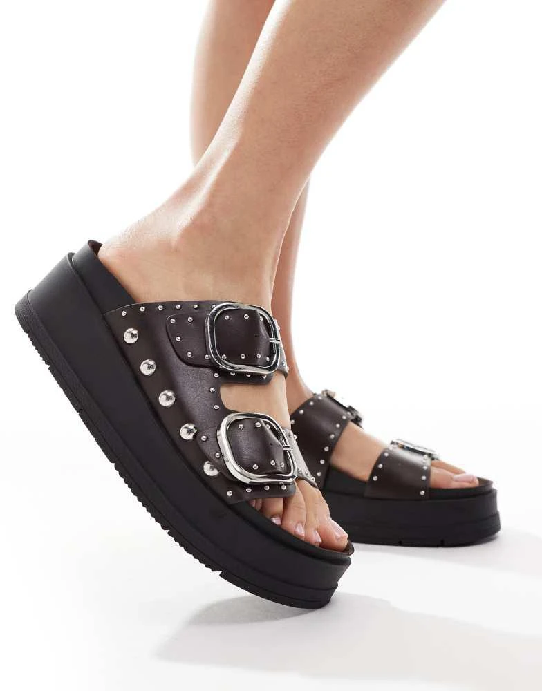 Bershka Bershka buckle detail flatform sandals in brown 1