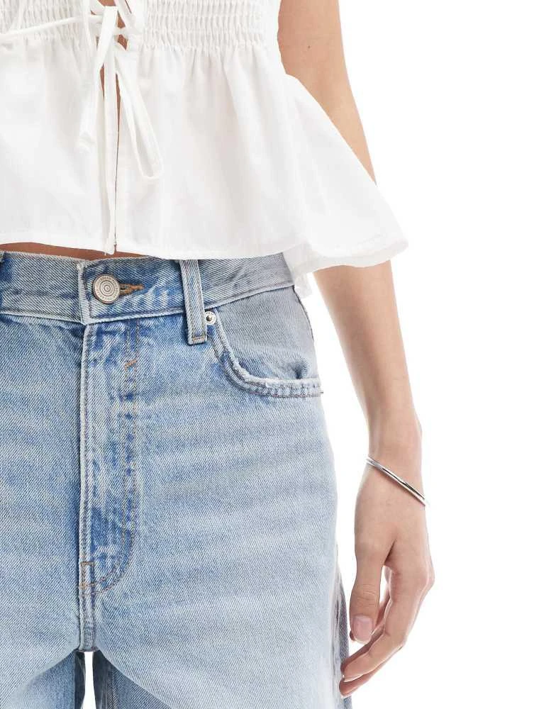 Pull&Bear Pull&Bear high waisted mom denim shorts in light blue 3