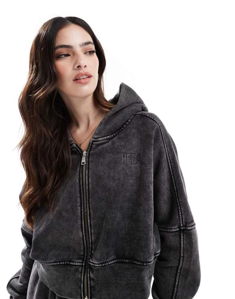 HERA Hera Womens washed cropped zip hoodie in washed black 3