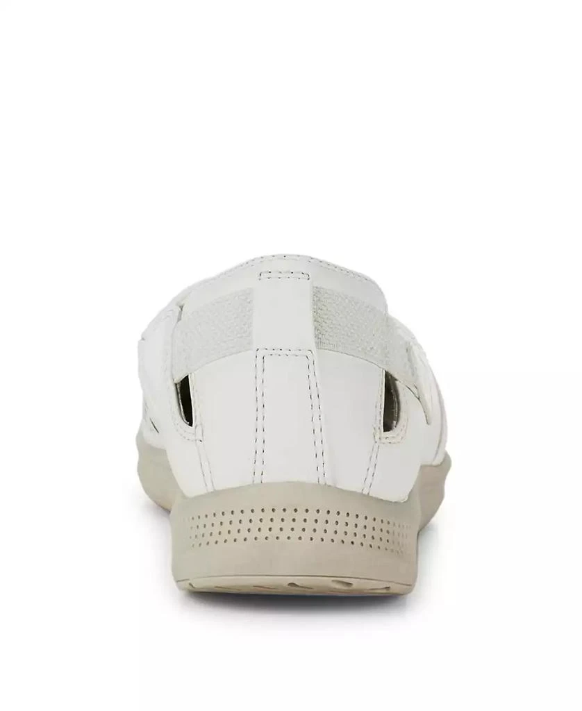 Baretraps Women's Viccia Slip On Flats 3