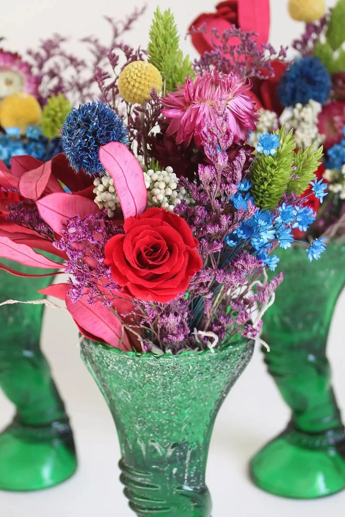 Roxanne
s Dried Flowers Roxanne’s Dried Flowers The Secret Garden Arrangement 2