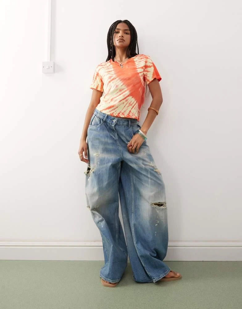 Monki Monki shrunken tee in red tie dye 2