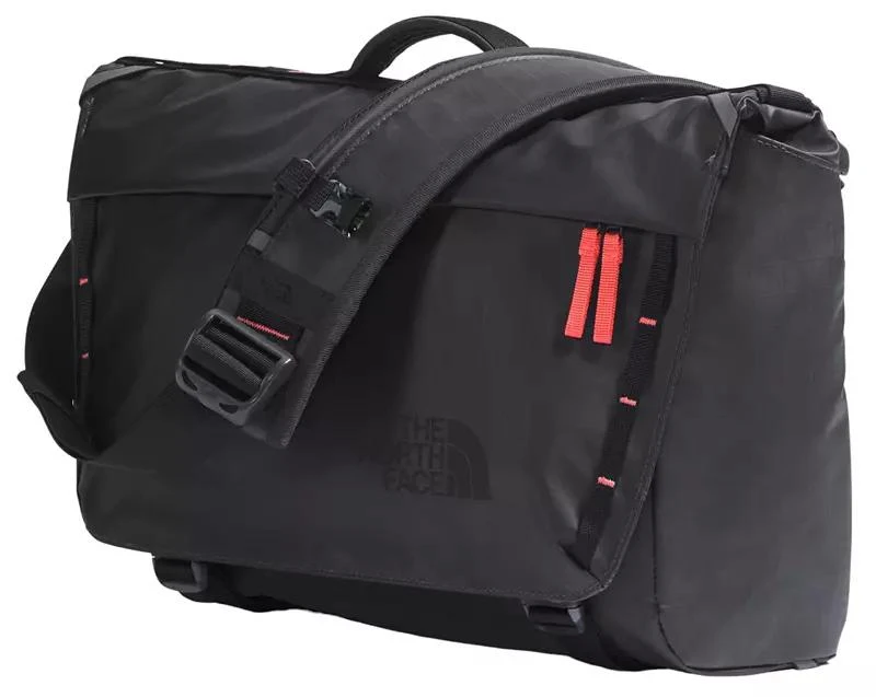 The North Face The North Face Base Camp Voyager Messenger Bag 5