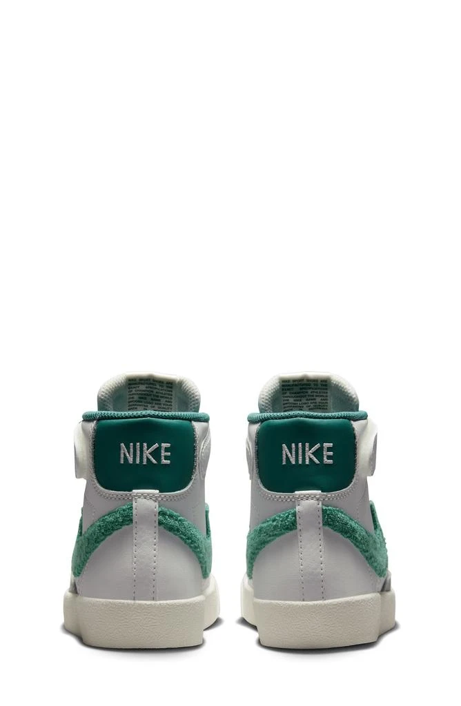 NIKE Kids
 Blazer Mid 
77 SE Sneaker 4