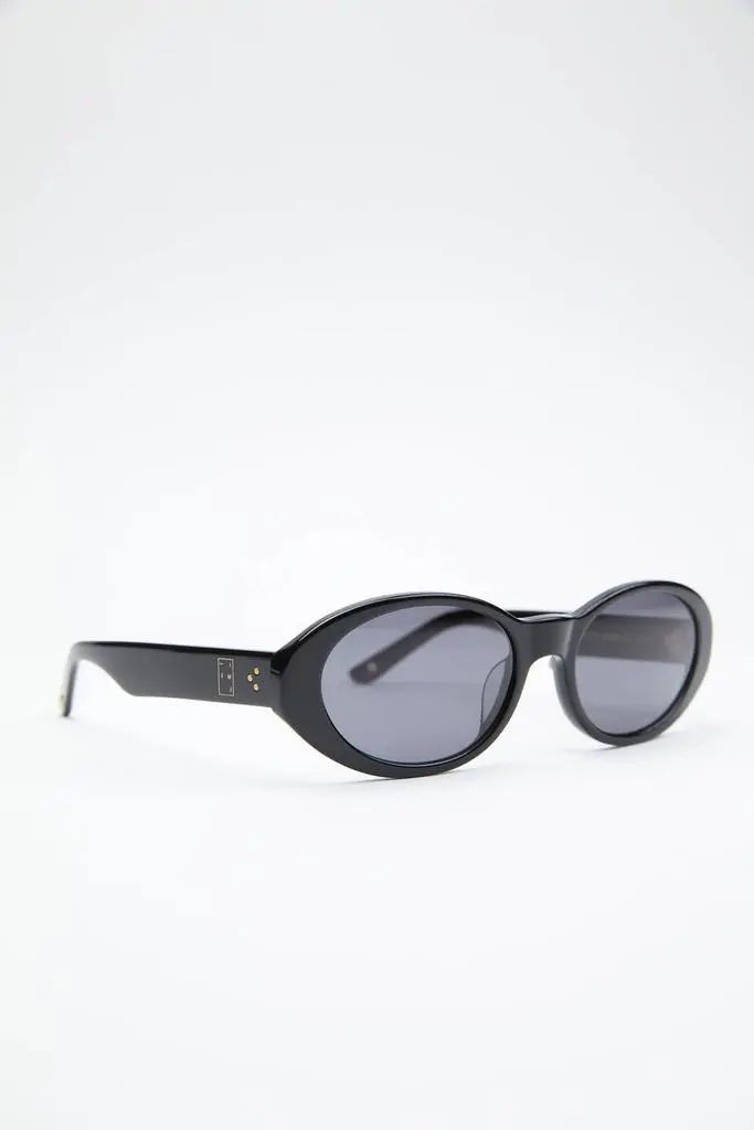 IN THE MOOD FOR LOVE In The Mood For Love - CAROLINE BK SUNGLASSES WITH CHAIN