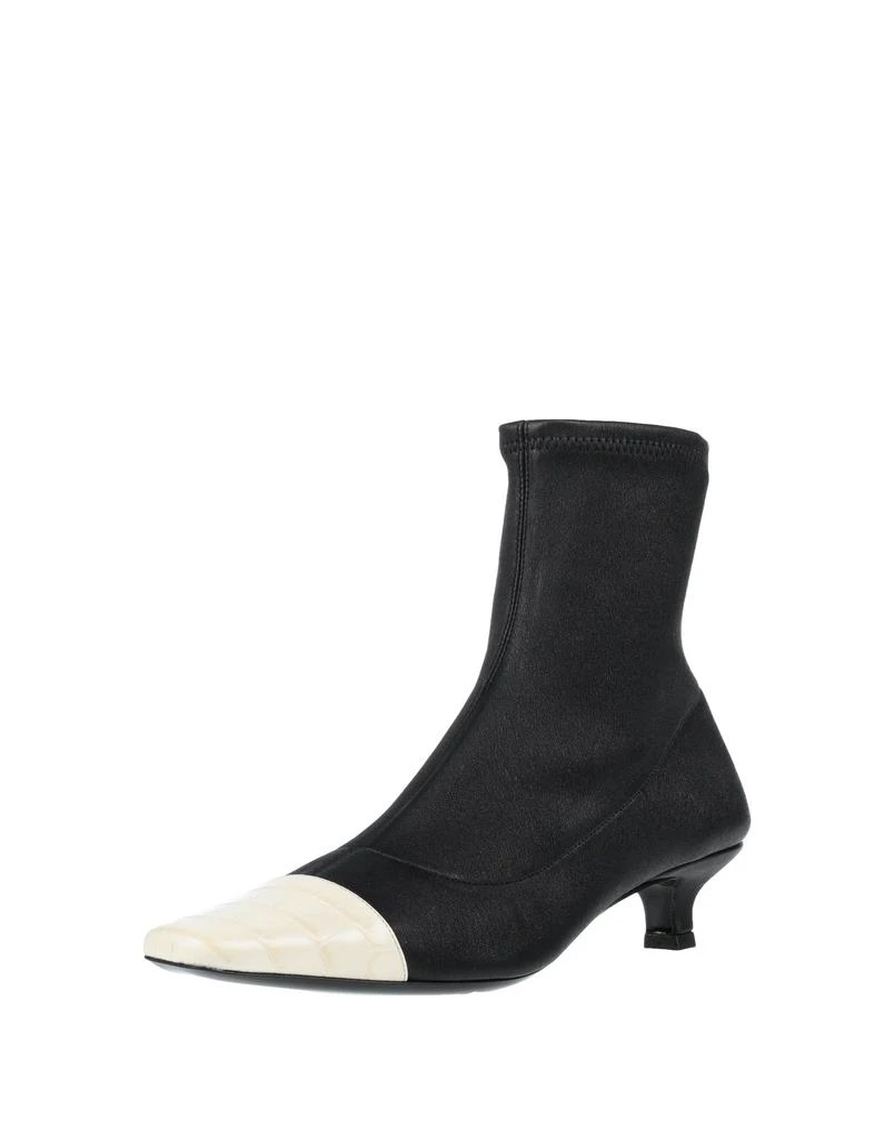 by FAR Ankle boot 2