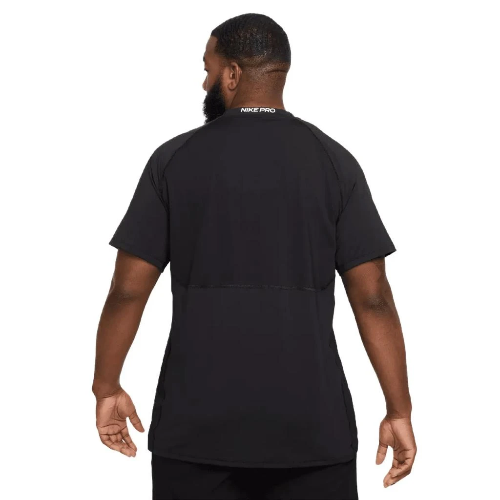 NIKE Nike Pro Dri-FIT Slim Short-Sleeve Top - Men
s 8