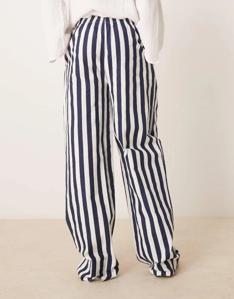ASOS ASOS DESIGN Tall linen look pull on trouser in navy stripe 3