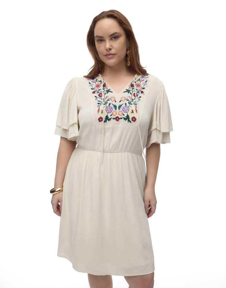 vero moda embroidered dress 00s Women's Clothing