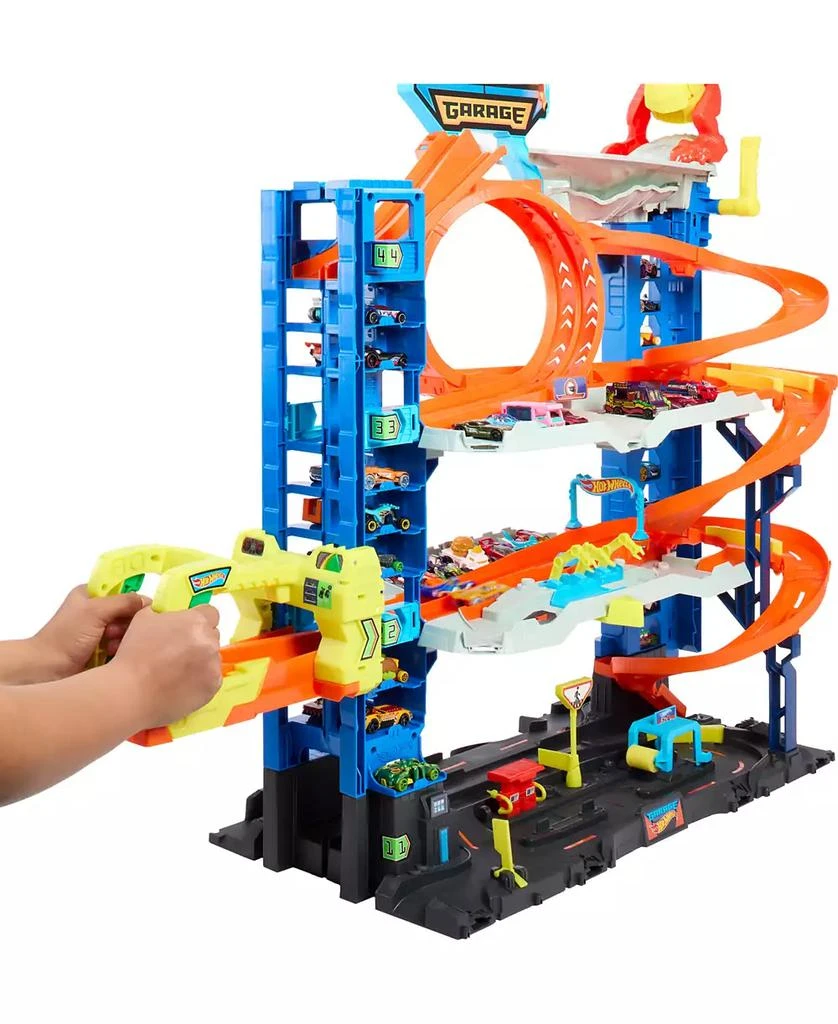 Hot Wheels City Ultimate Garage Playset with 2 Die-Cast Cars, Toy Storage For 50 Plus Cars 5