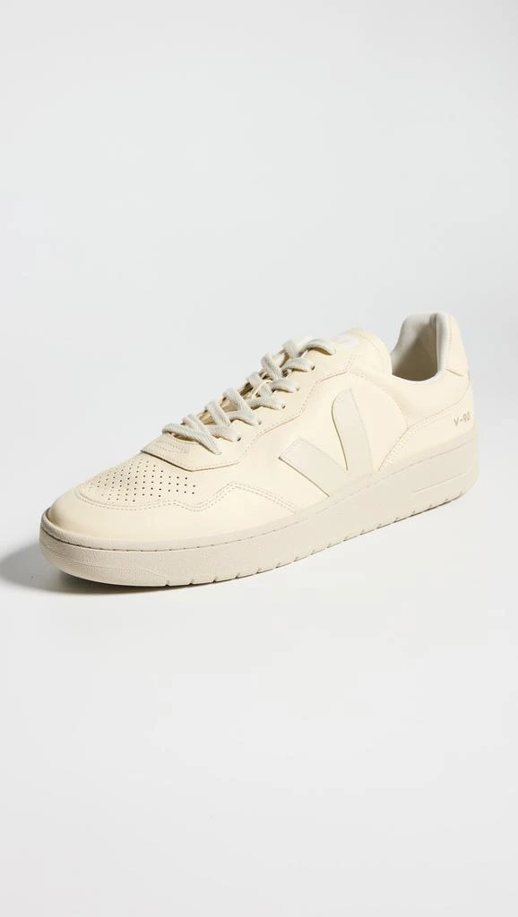 Veja V-90 Sneakers 1