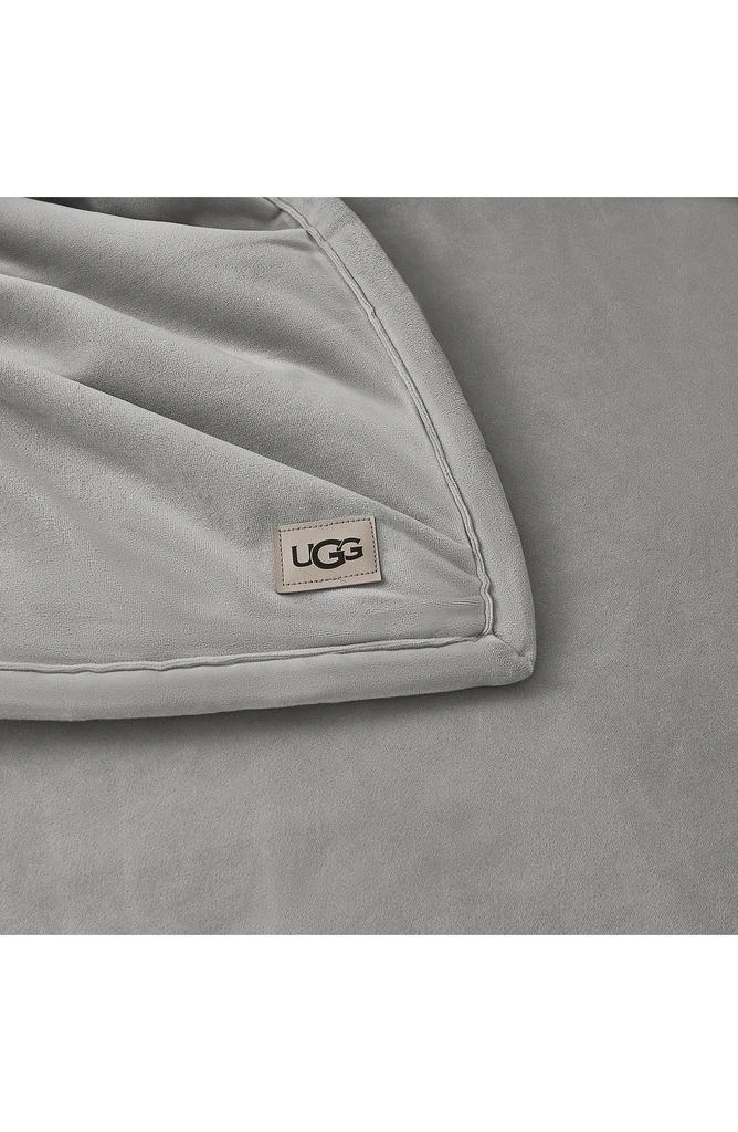 UGG Bliss Fuzzy Throw 4