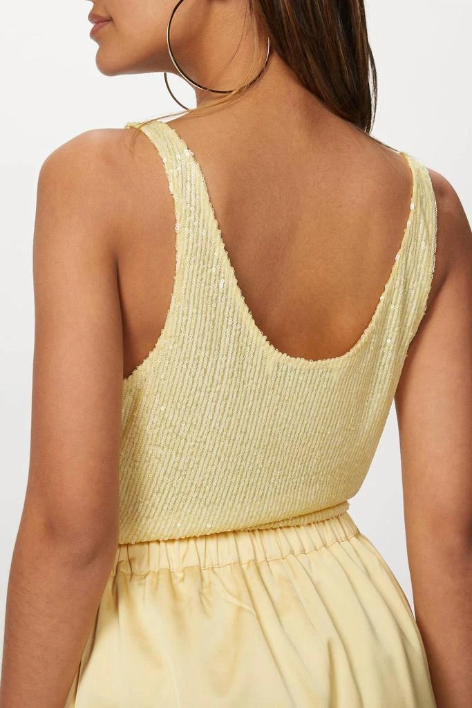 IN THE MOOD FOR LOVE ODETTE SOLID TOP 5