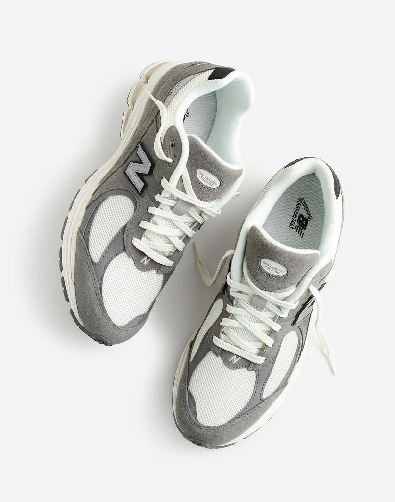 New Balance 2002R Sneakers