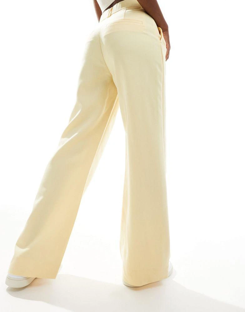 Abercrombie & Fitch Abercrombie & Fitch Sloane tailored trouser in yellow 3