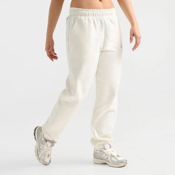 New Balance Women's New Balance Logo Cuffed Jogger Pants 3