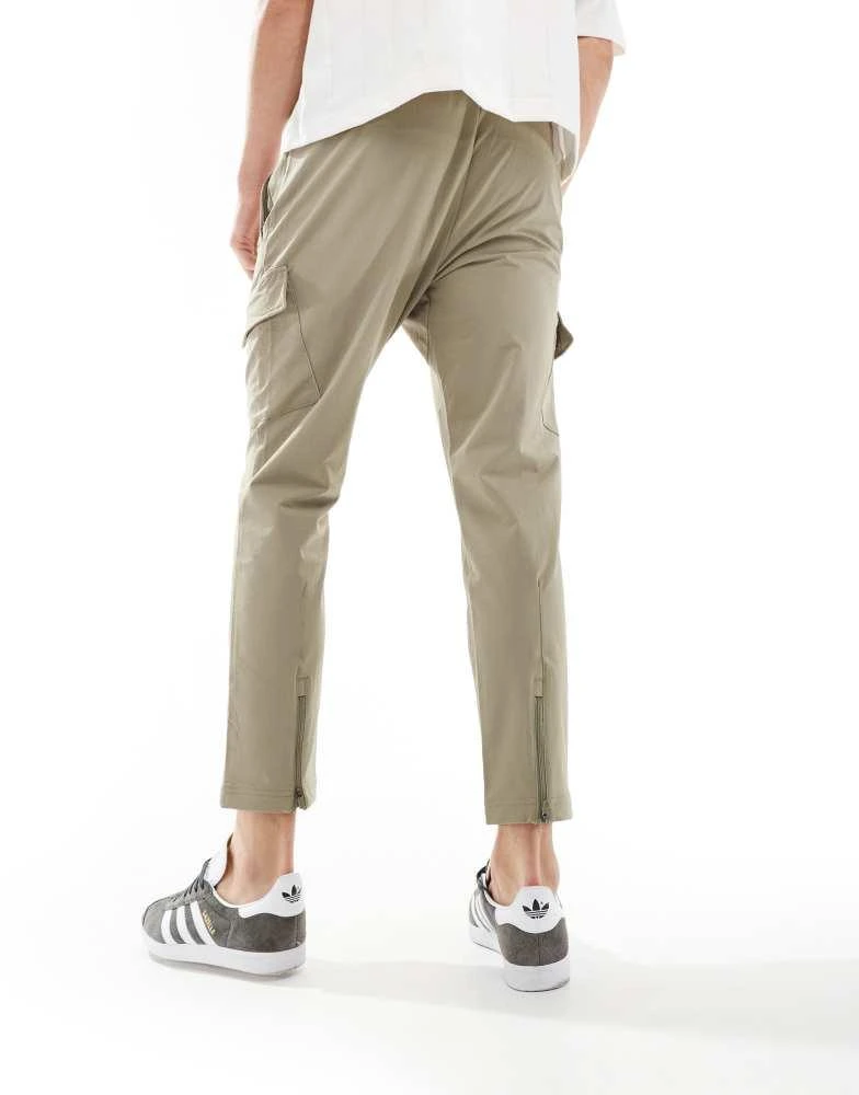 HERA Hera refined tech cargo in grey green 3