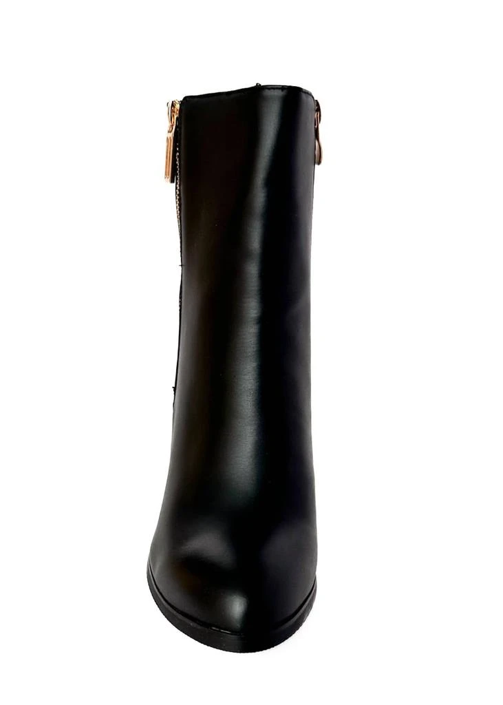 Sbicca Women's Reyes Sleek Ankle Boot 5