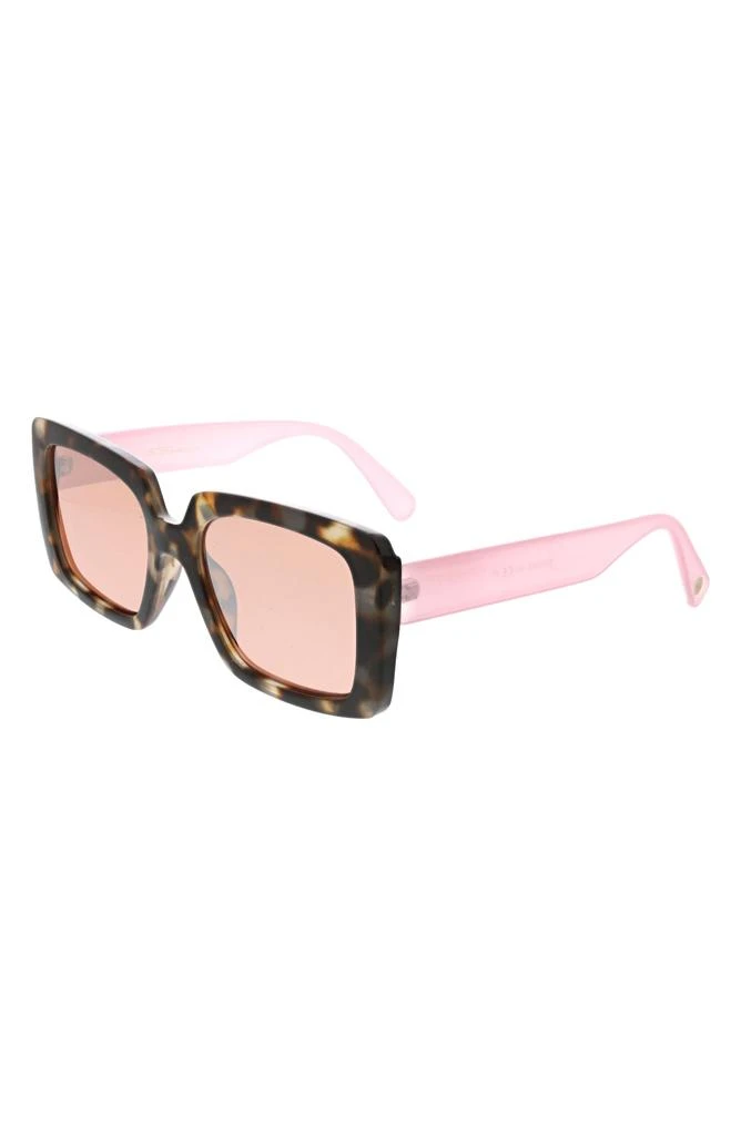Shop 54mm Rectangular Sunglasses on Sale at BeyondStyle  display picture 2