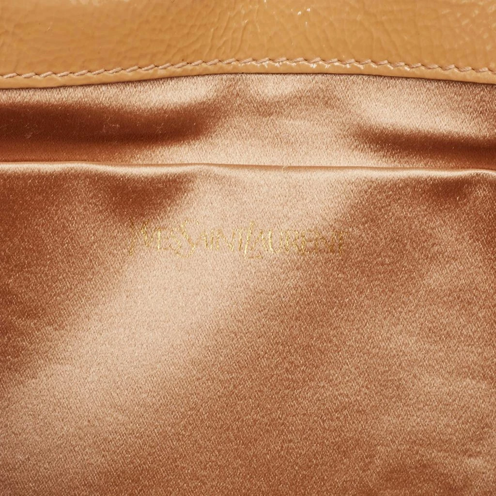 Yves Saint Laurent Saint Laurent Beige Patent Leather Belle De Jour Clutch 11
