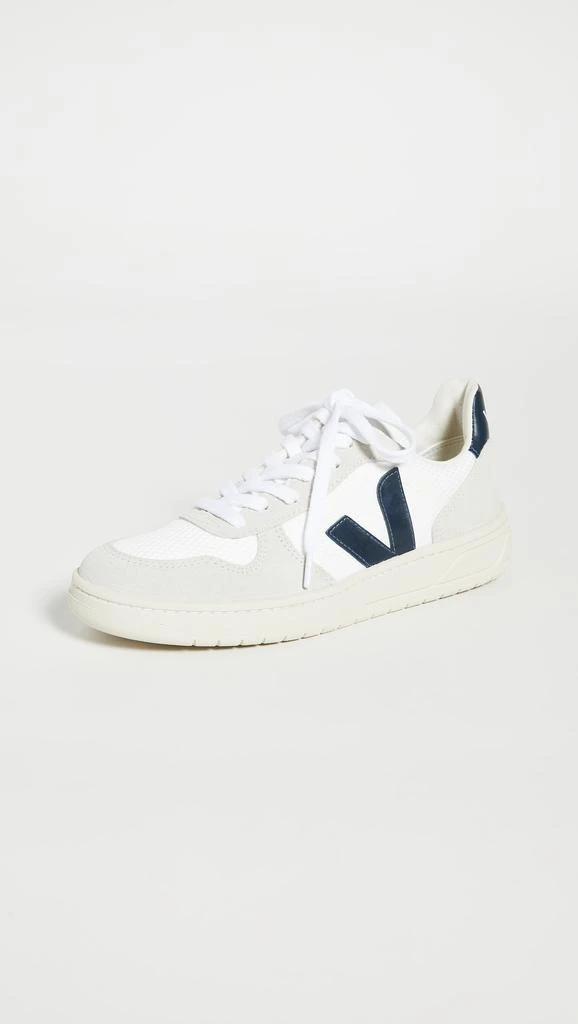 Veja V-10 Sneakers 1