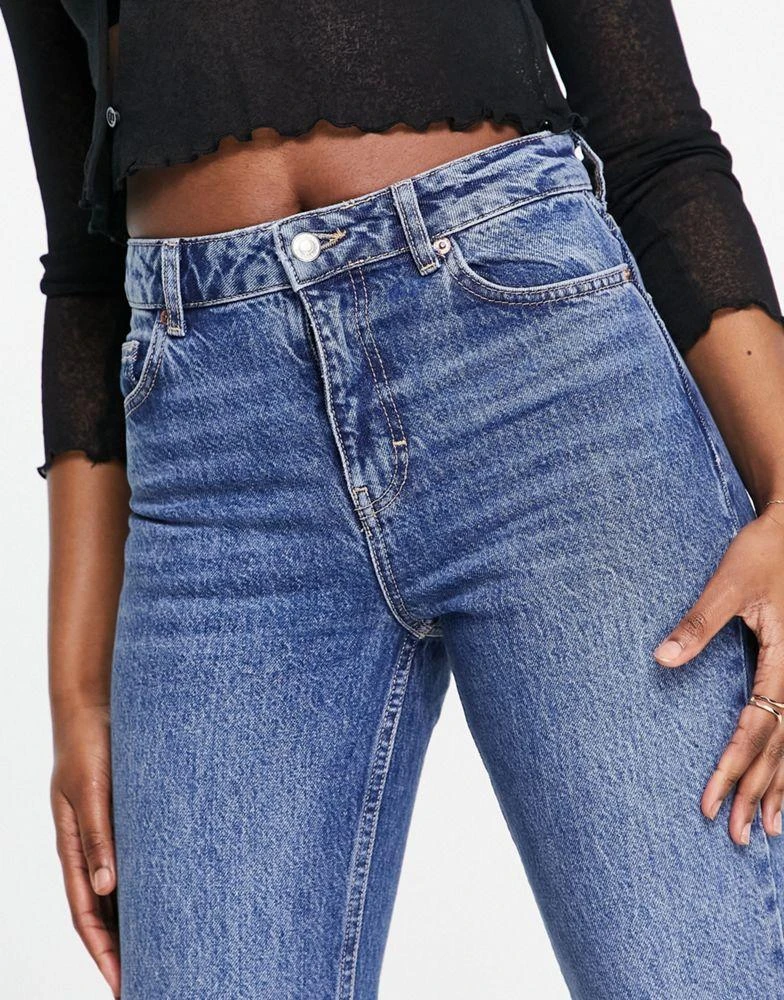 Topshop Topshop 90s flare jeans in mid blue 4