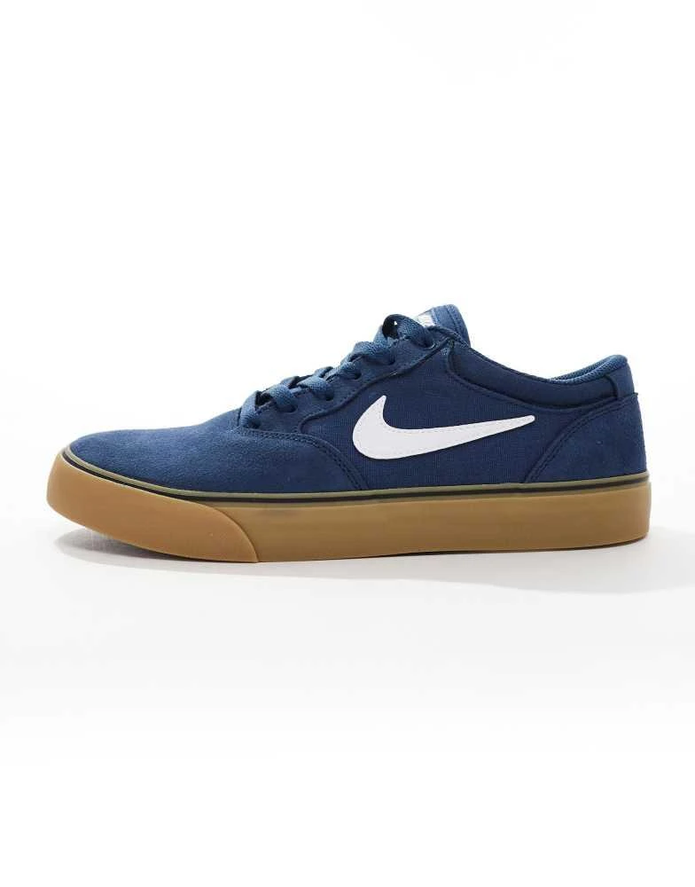 NIKE Nike SB Chron 2 suede trainers in navy and gum sole 2