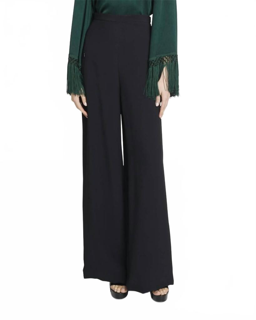 Andrew Gn Crepe Pant With Zip Pocket Detail In Black