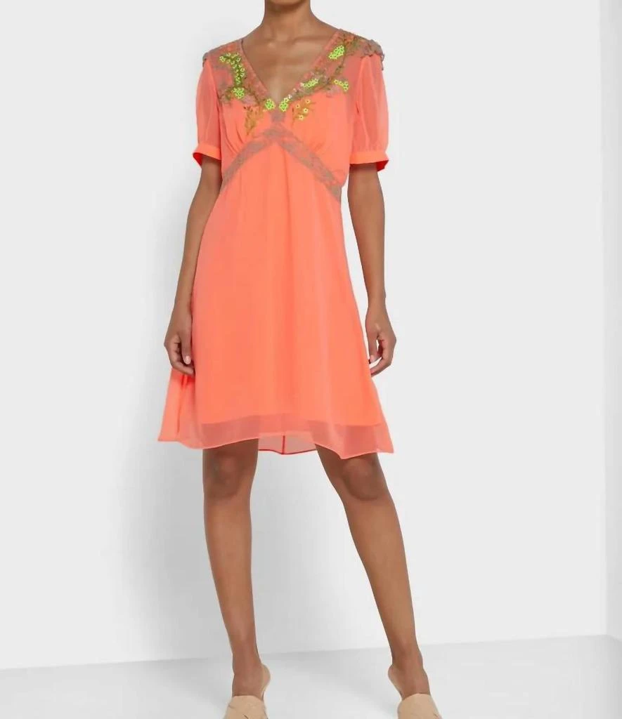 Shop Women's Azra Contrast Mini Dress on Sale at BeyondStyle  Get 40% Off  Women's Azra Contrast Mini Dress with Limited-Time Flash Deals, Exclusive  Discounts, and Special Offers. Enjoy Unbeatable Savings on