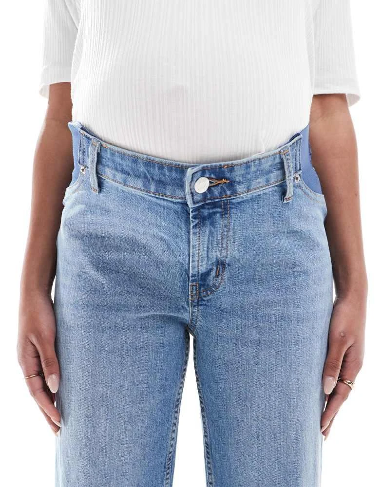 ASOS ASOS DESIGN Maternity ankle grazer straight leg jeans in mid blue 4