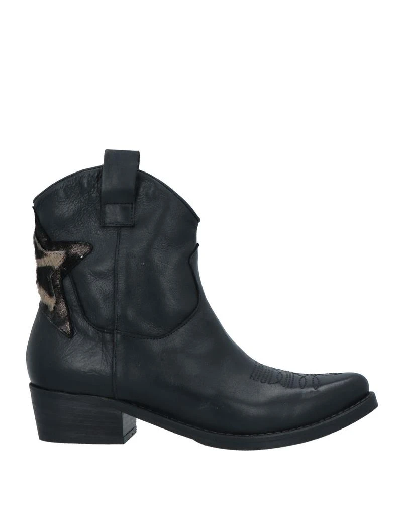 1725.A Ankle boot 1