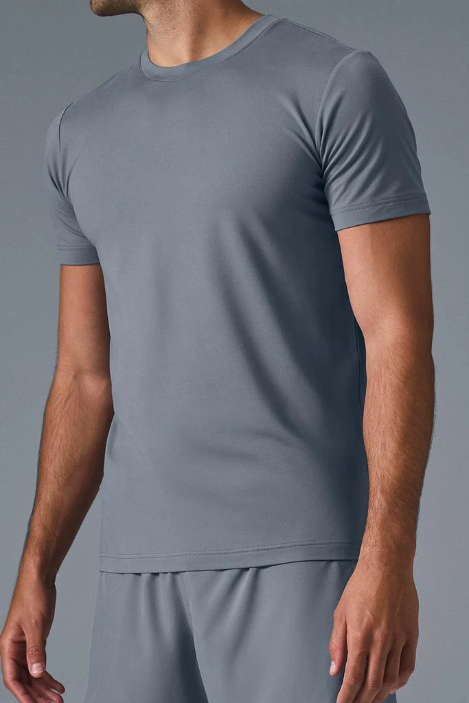 Alo Conquer Reform Crewneck Short Sleeve - Steel Grey 3