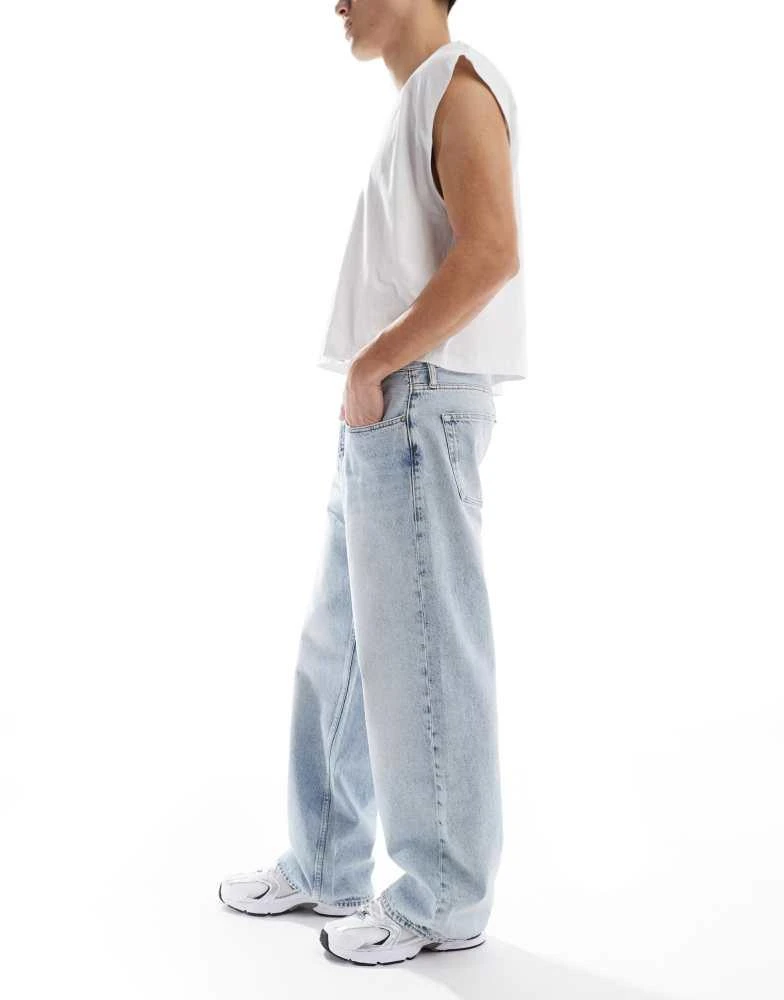 Calvin Klein Calvin Klein Jeans 90s loose jeans in light wash 3