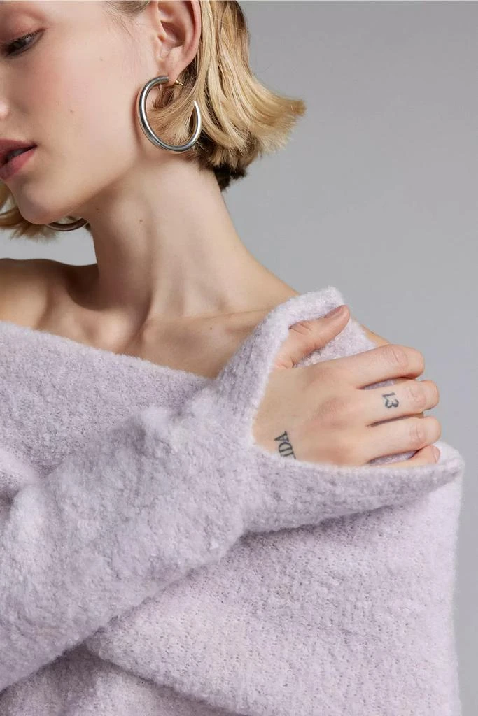 Kimchi Blue Kimchi Blue Isabel Cozy Off-The-Shoulder Sweater 2