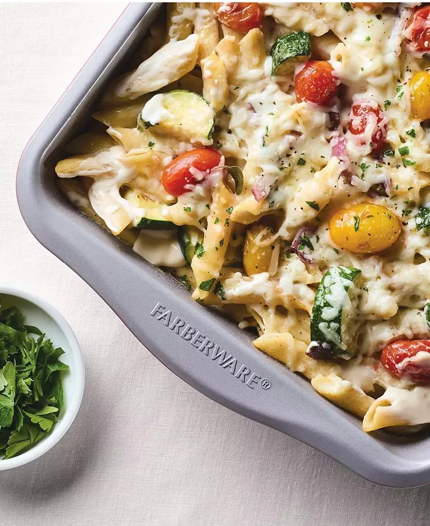 Farberware Bake with Mickey Mouse 9 x 13 Inch Nonstick Cake Pan 5