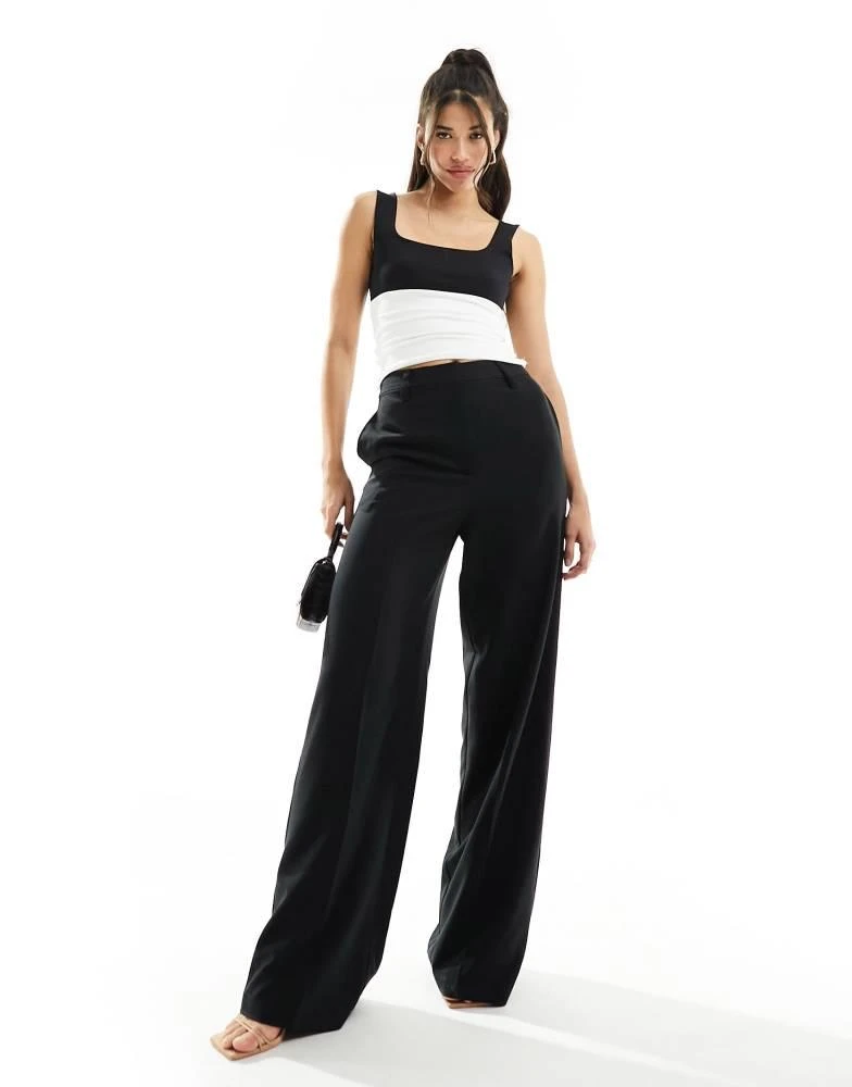 NA-KD NA-KD X Paola Cossentino contrast top in black and white 3