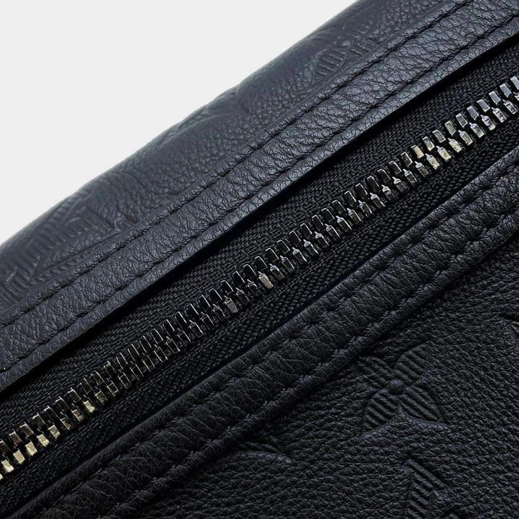Louis Vuitton Louis Vuitton Noir Monogram Shadow duo sling bag 4