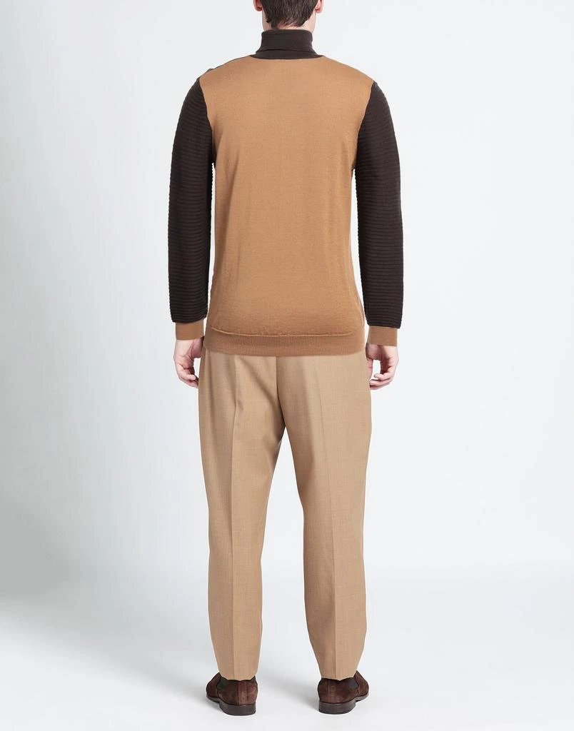 UNGARO Turtleneck 3