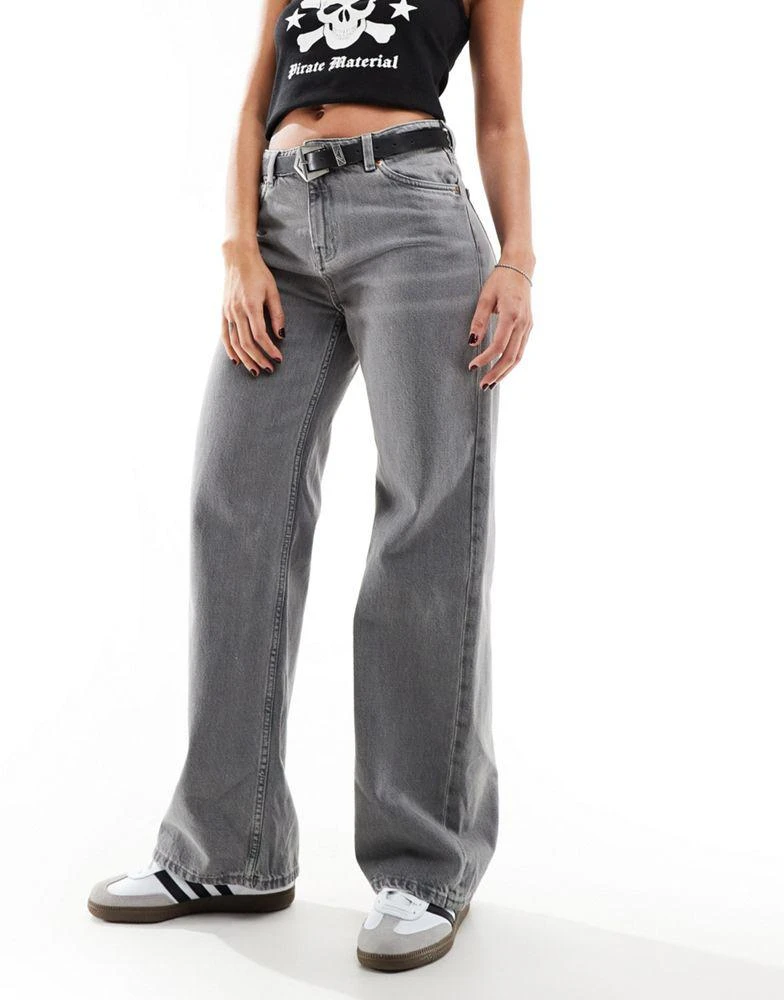 Monki Monki Naoki loose fit low rise jeans in washed grey 1