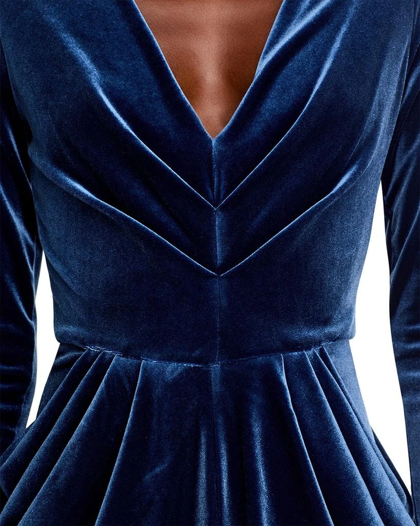 Black Halo Finnegan Draped Velvet Gown 2