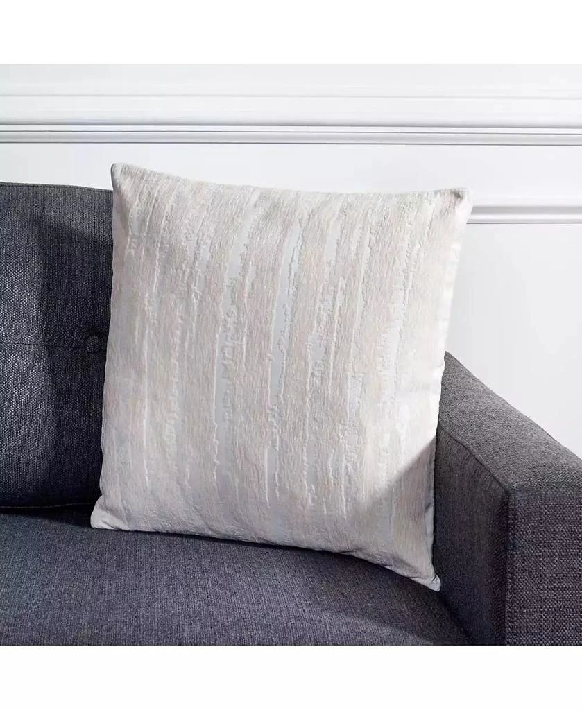 Safavieh Revel 18" x 18" Pillow 3