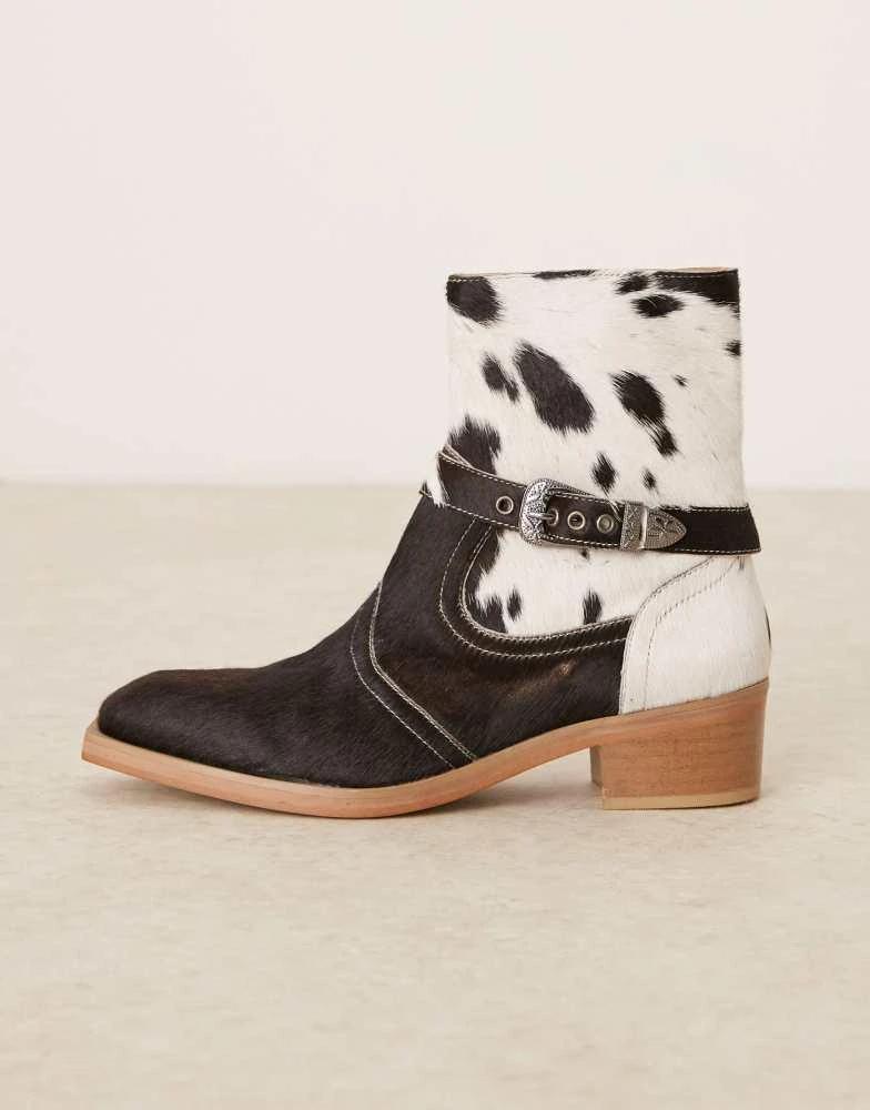 ASOS ASOS DESIGN Premium chelsea boots in cow hair with cuban heel 2