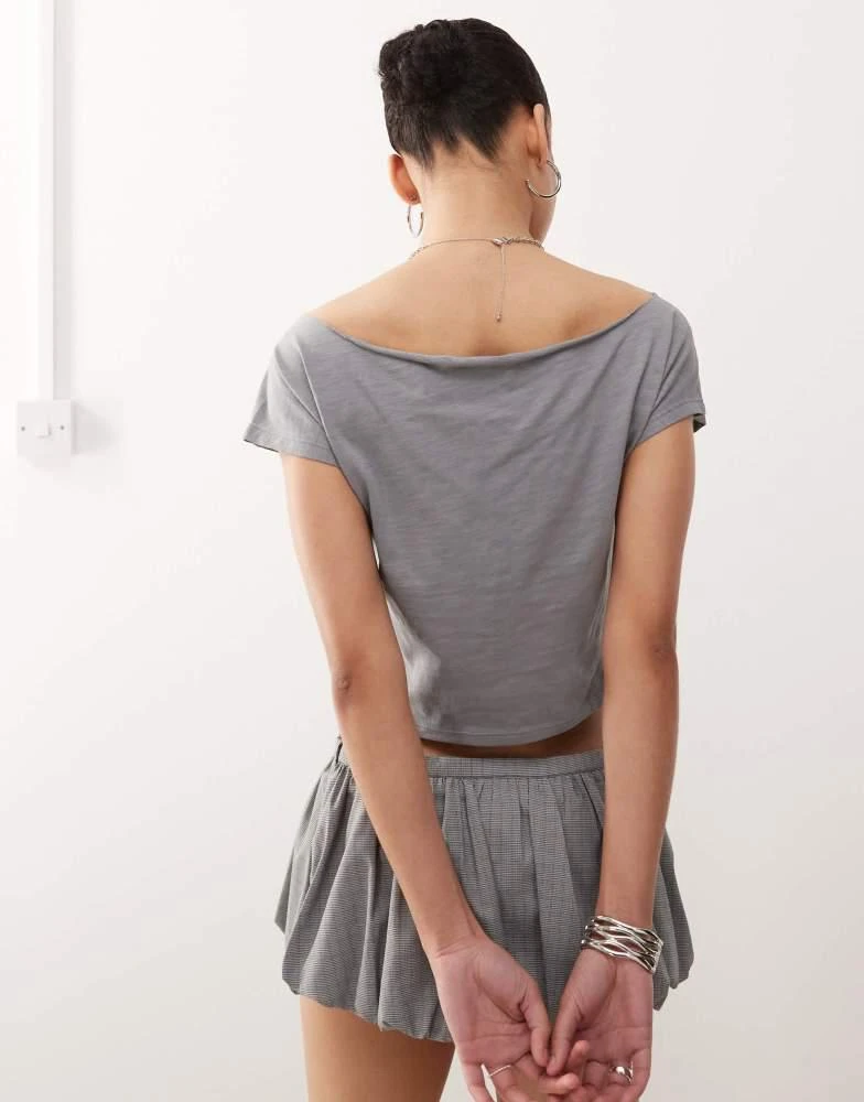 Motel Motel balia asymmetric t-shirt in grey 2
