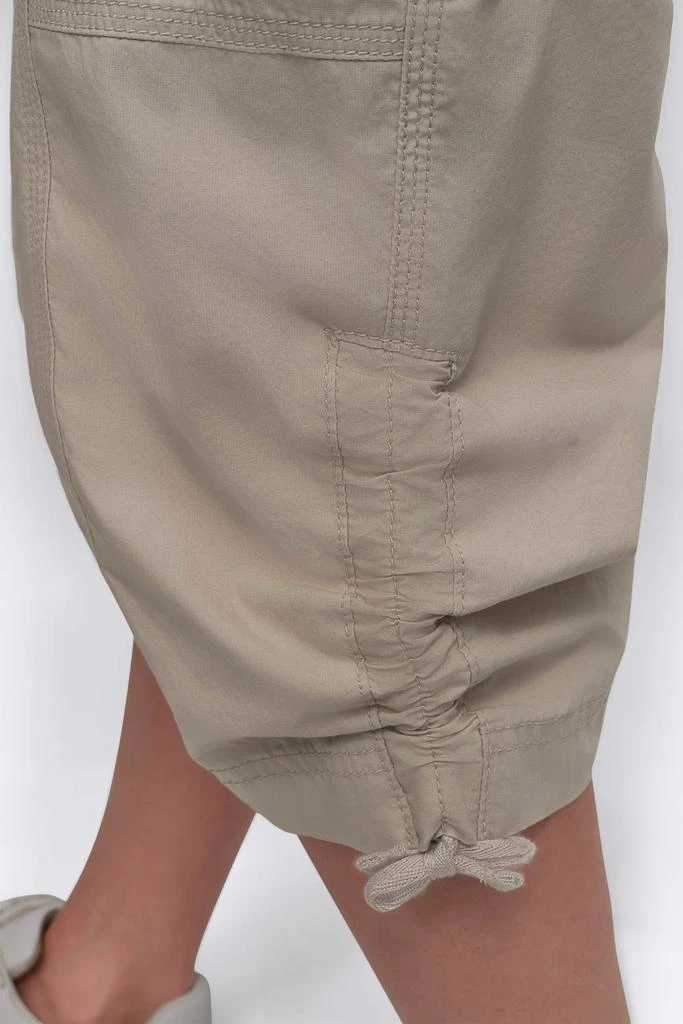 DKNY HIGH-RISE SHIRRED UTILITY CAPRI PANT 6