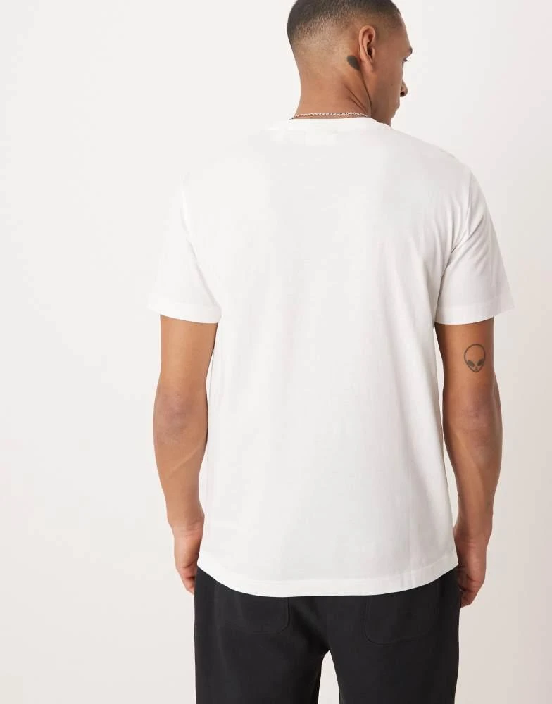 Gant GANT 1949 logo t-shirt in off white 4