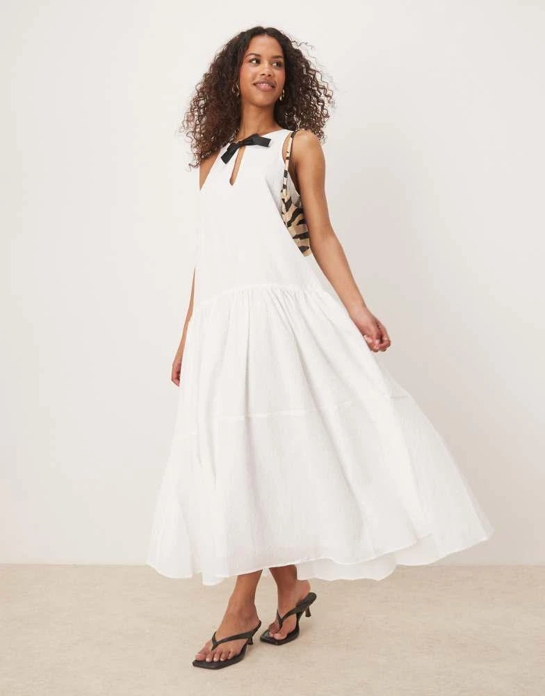 Ghospell Ghospell tiered midi dress with contrast bow in white 1