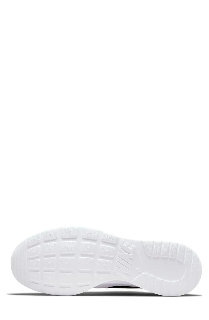 NIKE Tanjun Athletic Sneaker 5
